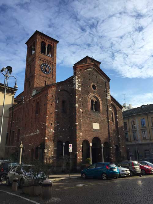 Piazza San Sepolcro Milano